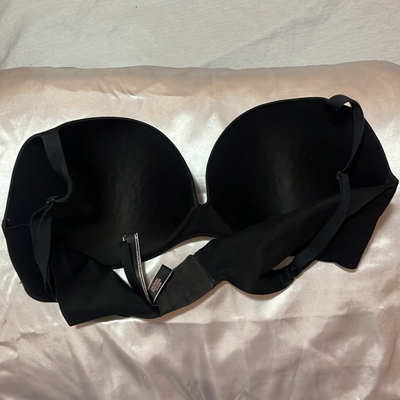 Victoria Secret black bra - Picture 3 of 4